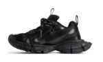 Trainers in Black